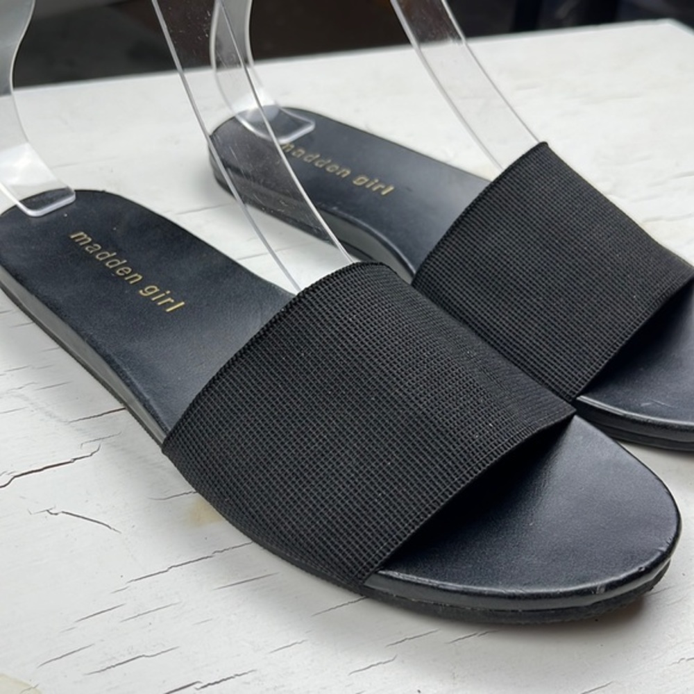 madden girl black sandal SIZE 6 1/2